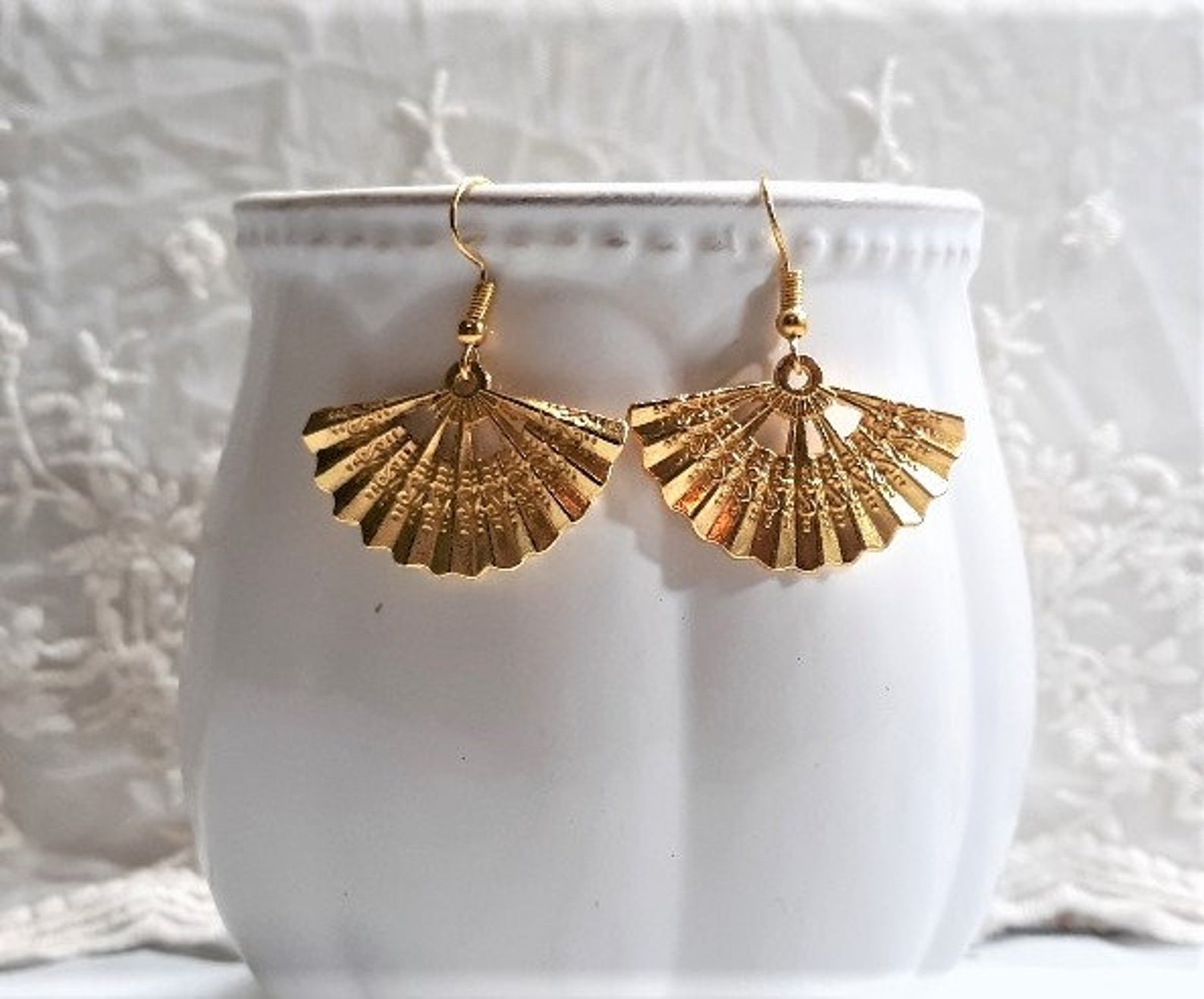 Gold Fan Earrings Fan Shaped Earrings Gold Earrings Gifts Etsy