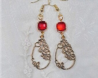 Gold filigree earrings, Red and gold dangle earrings, Gold jewelry, Wedding jewelry, Bridal earrings, Gifts for her, Birthday gifts,Earrings