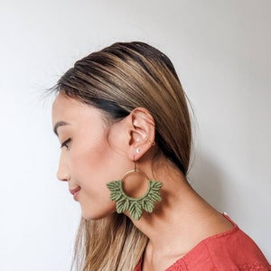 Adelaine Large - Macrame Flower Earrings