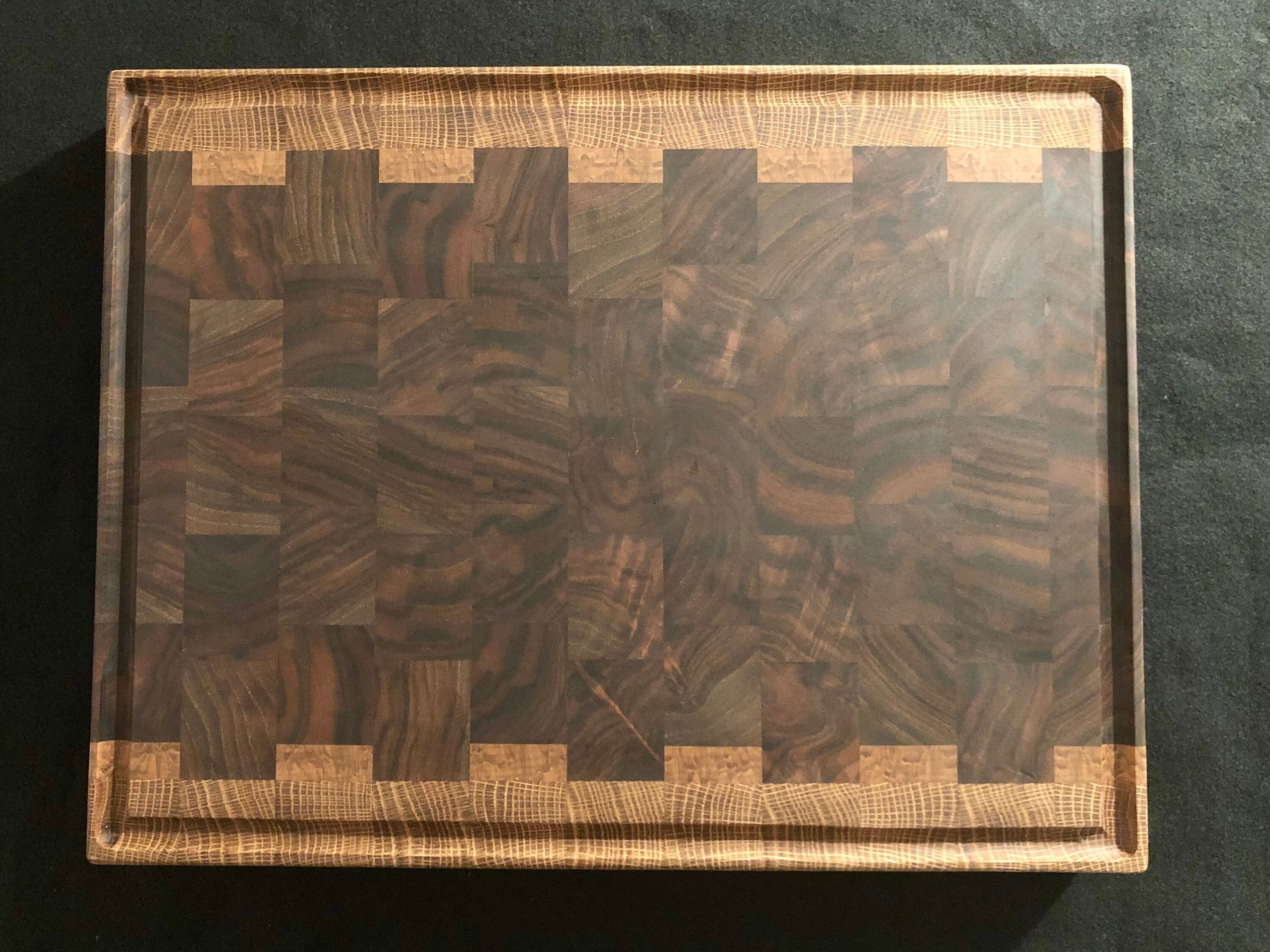 X Large American Black Walnut Meat CarverSQ101 — Beautiful boards made