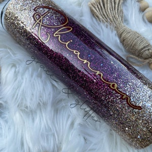 Gobelet bordeaux et doré | Gobelet pailleté personnalisé | Gobelet doré scintillant | Cadeau pour elle | Cadeaux de demoiselle d&#39;honneur