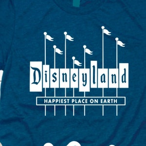 Disneyland Zeichen SVG glücklichster Ort der Welt Disneyland Zeichen geschnitten Datei Cricut SVG DXF Png Eisen auf Cut-Datei Zeichen svg