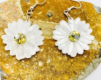 White Daisy Acrylic Earrings, Laser Cut Acrylic Earrings, Flower Statement Earrings, Gift