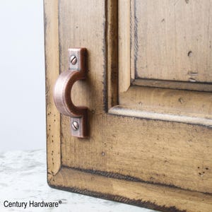 Modern Farmhouse 1&quot; Square Knob with Backplate and 32 MM Center to Center Finger Pull-Made in Belgium