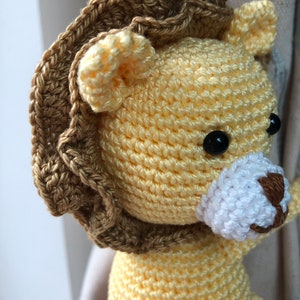 Pair of Crochet Lion Curtain Tie Backs, Animal Tiebacks, Nursery Decor image 6