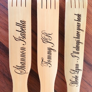 Personalized ~20” Wooden Back Scratcher with paper tag, gift for dad ,grandpa, grandma,Fathers Day,Mothers day,engraved back scratcher