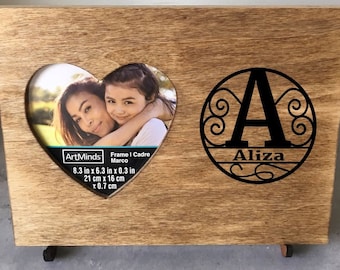 Customizable Heart Photo Frame with Wooden Easel,Gift for Dad, Family Home Decor, Family Picture Frame, Wood Frame, Photo Frame, Heart