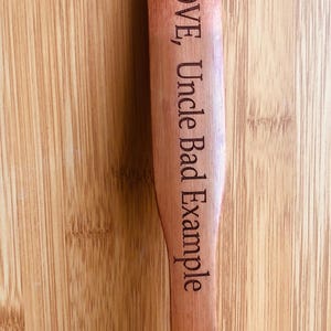 Personalized 20&quot;-Russet Red finish Wooden Back Scratcher, gift for grandpa/ grandma,Fathers/Mothers day,engraved back scratcher,Gift for Dad