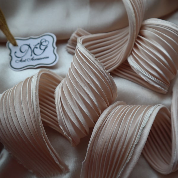 Silk Shibori Ribbon N54, Shibori Ribbon, Natural Silk, Non-toxic paint, shibori jewelry making, Jewelry making and beading, beige shibori