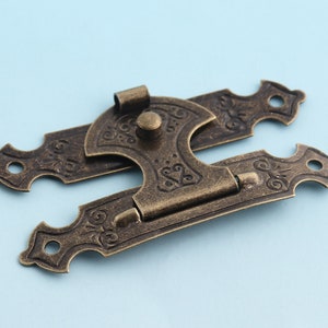 Antique embossed box latch 2pcs 62*32mm Vintage hasp box hardware chest suitcase buckle metal lock catch wooden boxes making