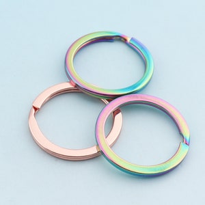 Rainbow Keyrings 15pcs 25mm Anillos de llaveros planos Anillo de salto Anillo de llavero O anillo de metal Anillo dividido para llavero al por mayor Hallazgos de llaveros