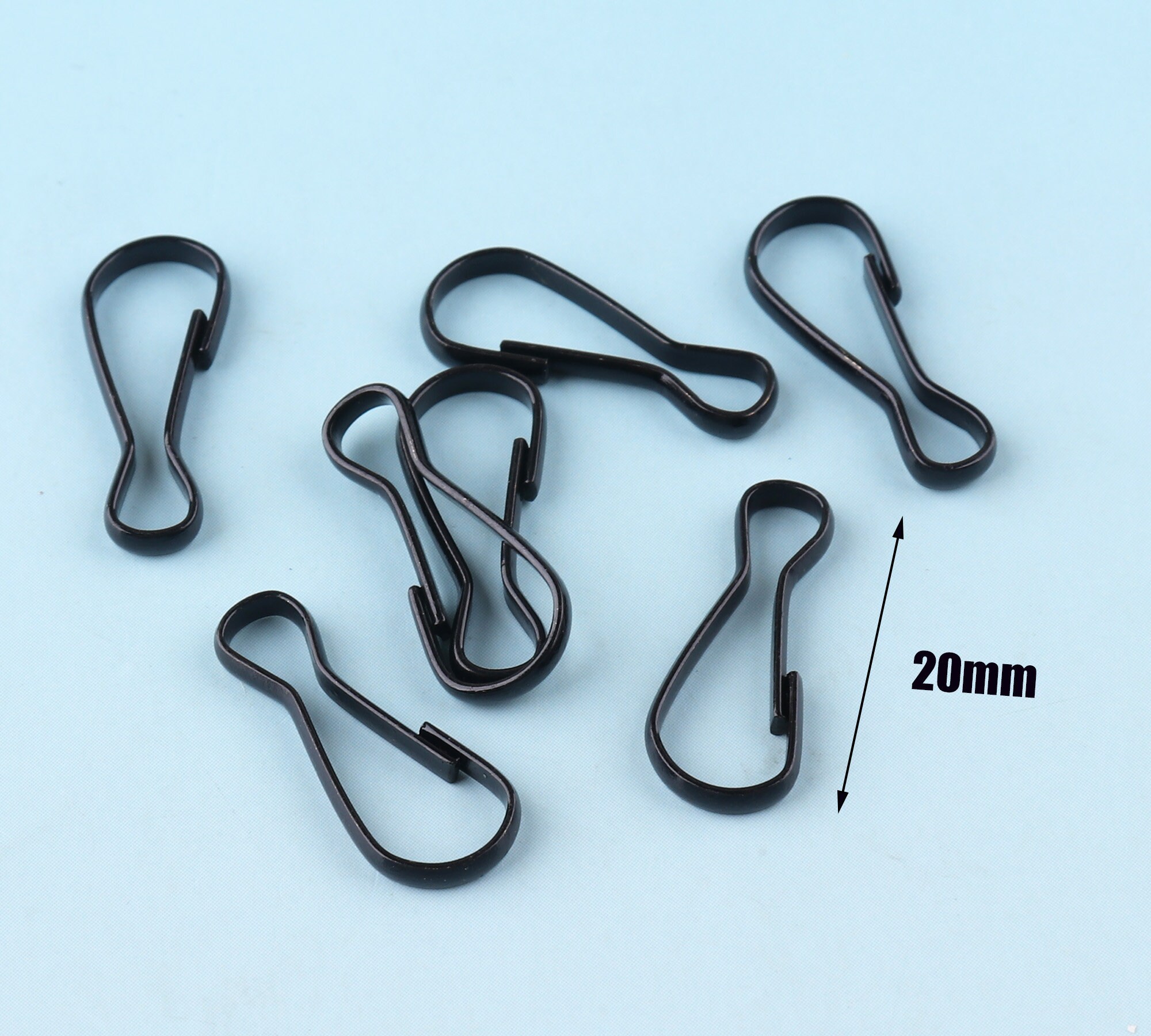 Mini Lanyard Hook 200 Pcs 20 Mm Black Clips Hook Tone Clasp for ID Card Key  Chain Hook Zipper Pulls Lanyard Clasp -  Singapore
