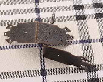 Vintage Bronze Corners 4pcs*42mm Embossed Corner Decorative Table Cabinet Trunk Corner Protector Tips Decorative Bracket