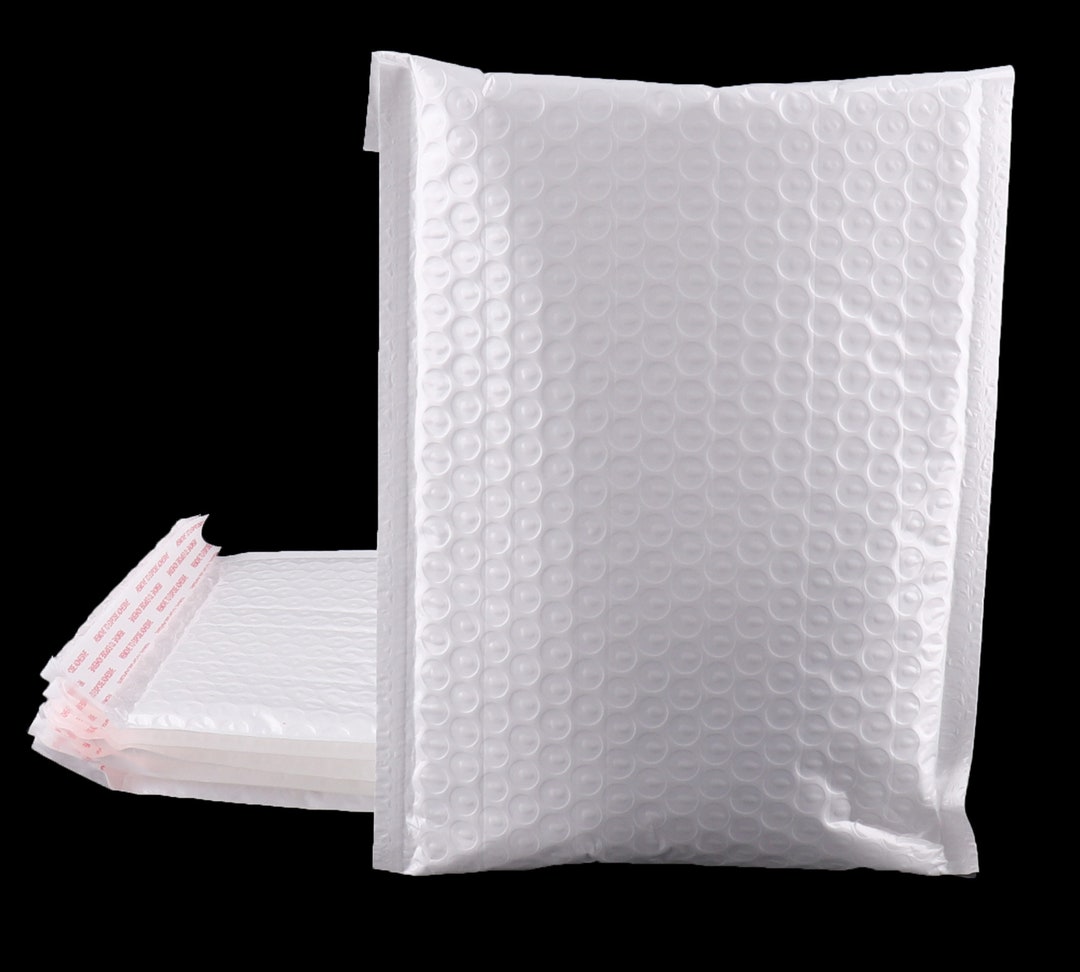 white-bubble-envelopes-7-9-mailing-bags-bubble-shipping-bags-light