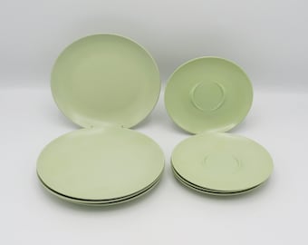8 x 1950s Vintage Gaydon Melmex Melamine Side Plates & Saucers – Pale Green Colour