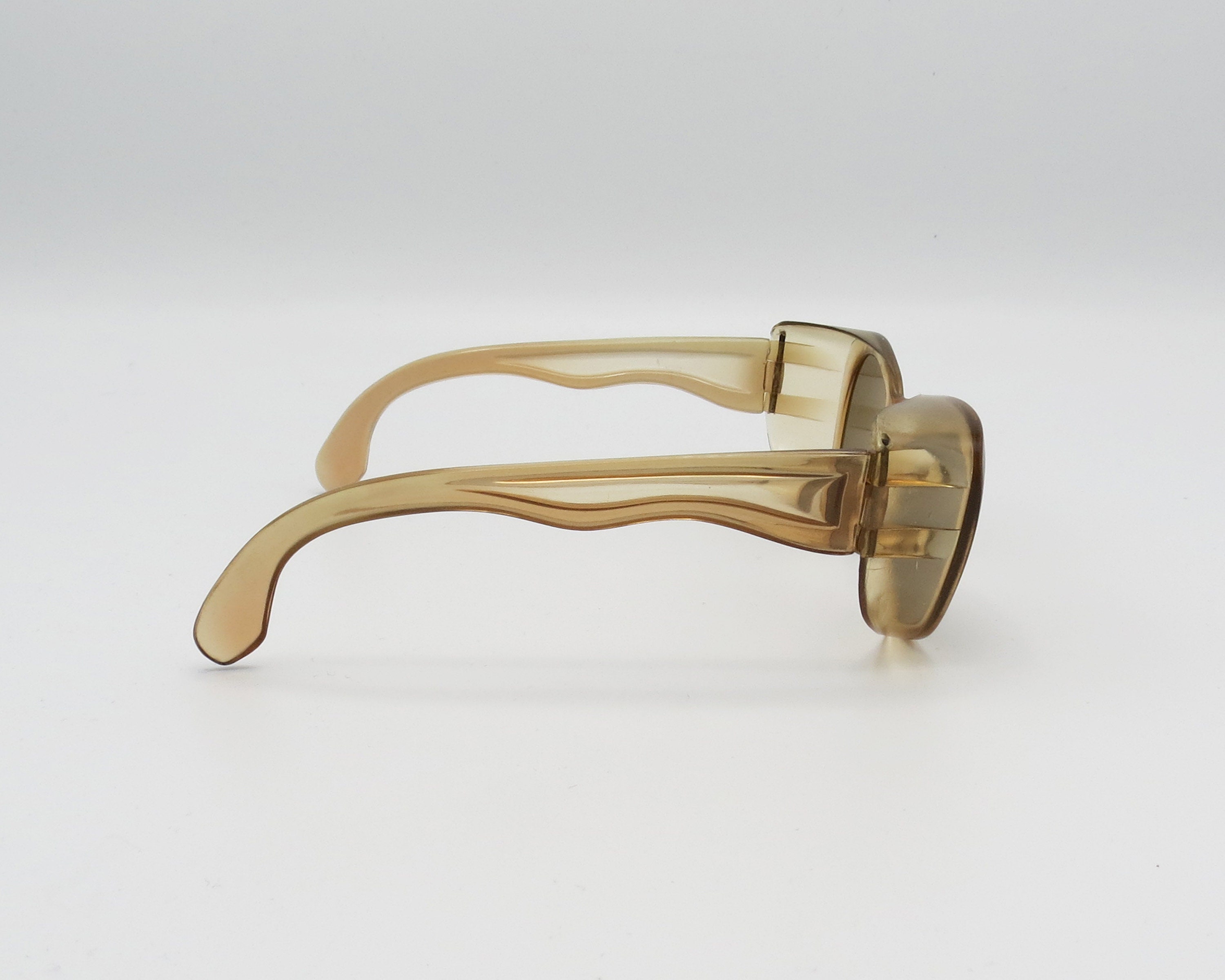 Stylish Genuine Vintage 1950s Women