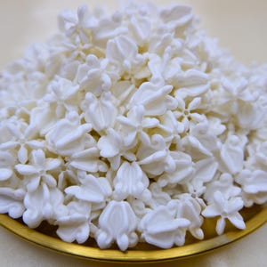 White Faux Crown Flower Beads: Thai Garland Craft Supply-Delivered Duty Paid