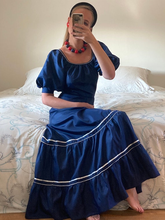 Vintage long dress 1980s