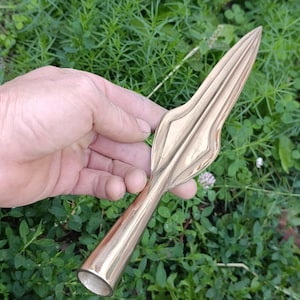 spear tip, tip of a spear from the Time of the Trojan War.