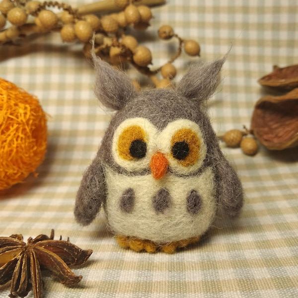 Easter Egg Owl, Owl Ornament, Easter Gifts, Owl Gifts, Easter Decoration, Wool Owl, Handmade Owl, Miniatures Owl, Felt Owl, Felt Figurine