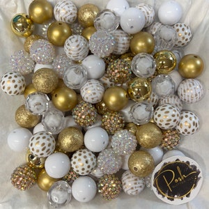 WHITE Gold Arrow BUBBLEGUM BEADS 20mm - #44 - Chunky Beads, Bubble Gum Bead Sets, Acrylic Beads, Chunky Bead Sets