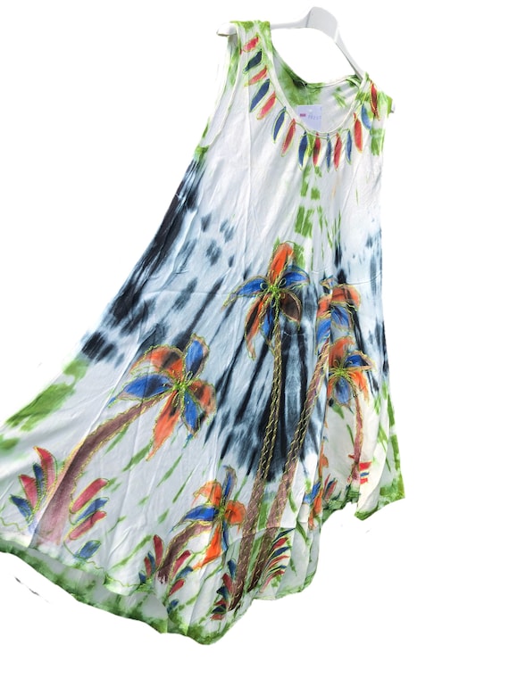Fabulous floaty hippy chic flower sun dress or tunic, with embroidered front panel. In 6 different colours regular and plus size.