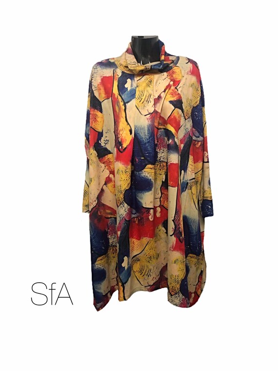 Stunning lagenlook quirky dress, Bella blue, with cowl next and multi coloured pattern. Super soft fleece feel. 2 XL, 3XL, 5XL