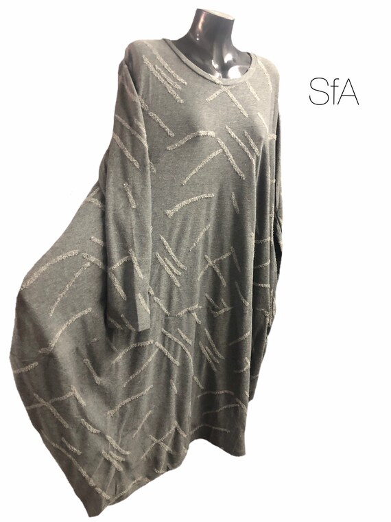Lagenlook Bella Blue dress. withballoon sides and abstract lines. Size 12, 14, 16, 18 20 3XL plus