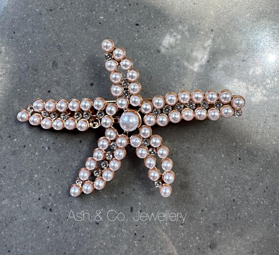 Starfish Hair Clips, With Pearls on a Gold Base. - Etsy display picture 3