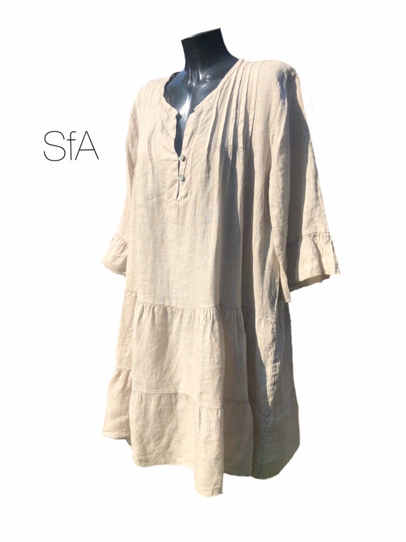 Lagenlook quirky linen tunic or dress, with frill collar and hem and pleated front. Size 4XL
