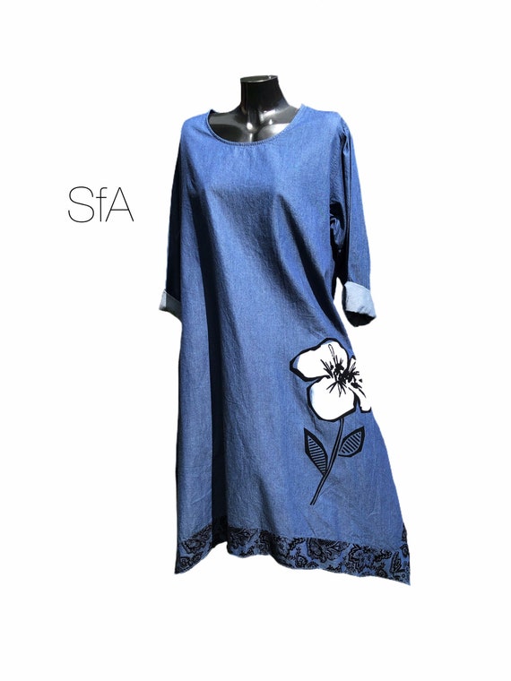 Stunning lagenlook denim, chambrey dress, with painted white flower. Size 12, 14, 16, size 2XL