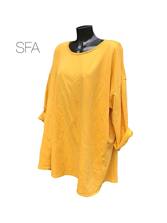 Super baggy, comfy slouch, long sleeved thick cotton, tshirt, sweatshirt, in 5 different colours. Size 5XL 62" bust.