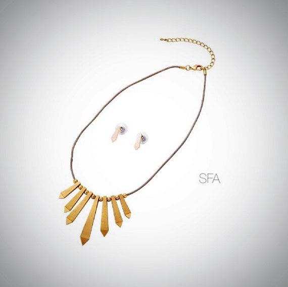 The Davina geo necklace and earring set, in frosted gold or silver