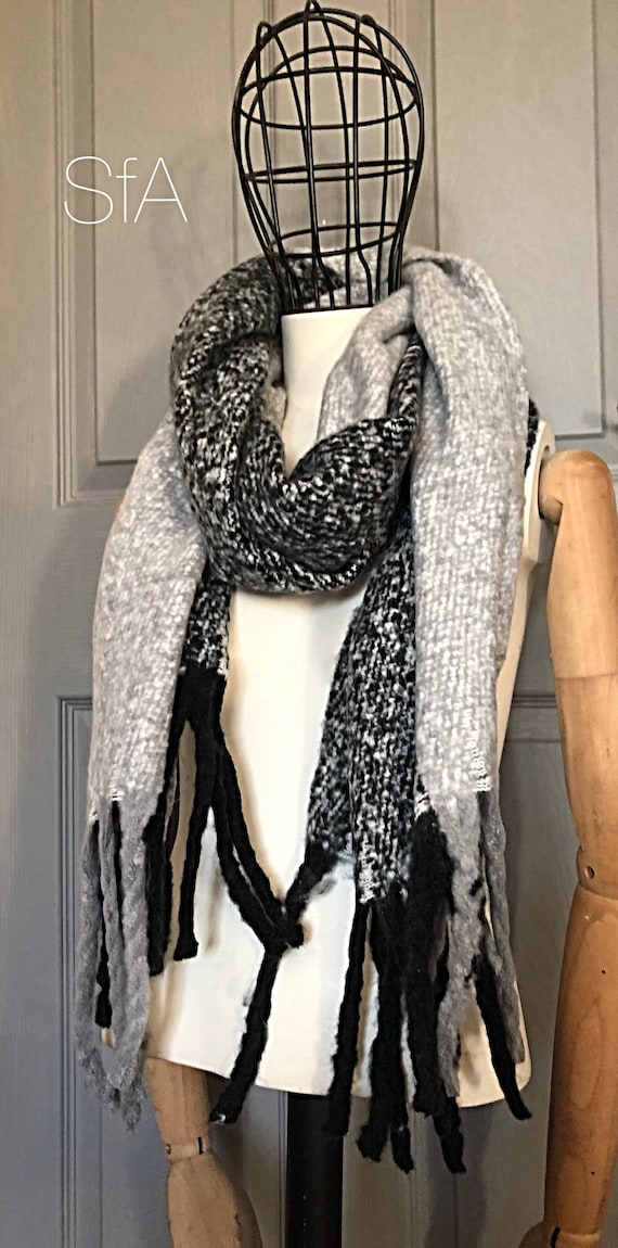 Unisex panel blanket scarf, super soft, perfect present. In black, grey and winter white plaid. Fabulous long tassels.