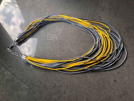 Lagenlook, Geo, multi thread rubber necklace, in yellow and grey.