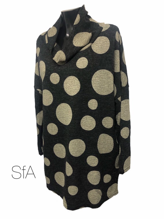 Bella blue Cowl neck polka dot tunic, in grey and beige. Size UK 12-20, size 3XL