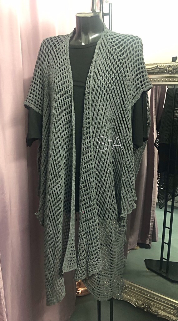 Lagenlook long Poncho, one size fits all, add that extra touch to any outfit.