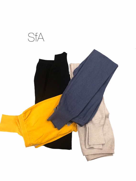 Fine knit, super soft wool leggings. In 4 different colours size 10-14 U.K. size large