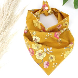 Senf Blumen Hundehalstuch