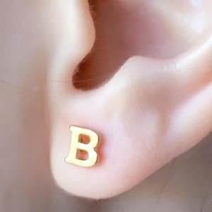 Custom Initial Earrings • Personalized Letter Studs in Silver or Gold • Minimalist Alphabet Jewelry • Gift for Her, Wife, Girlfriend