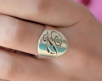 Custom Initial Ring - Signet Ring for Women, Personalized Letter Ring– Dainty Name Ring Gift for Wife, Girlfriend, or Best Friend