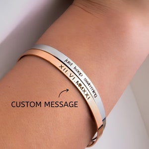 Silber & Gold Gravur Armband, personalisierte Armbänder für Frauen, maßgeschneiderte Armbänder, sinnvolles Geschenk für Frau Schwester Freundin