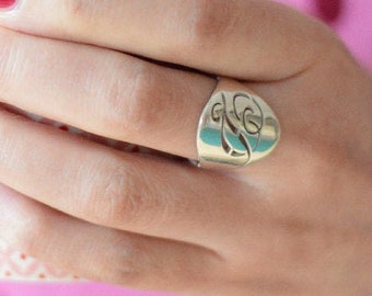 Initial Ring - Silver Script Letter Ring - Gold Name Ring for Women - Wife, Girlfriend Personalized Ring -Initial Signet Ring Custom Initial