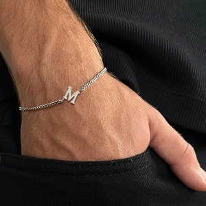 Pulsera con iniciales para hombre: Pulsera de plata con iniciales para él y para ella, pulsera con letras para hombre, cadena ajustable, pulsera para hombre