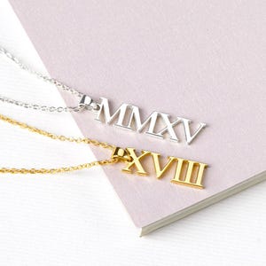 Custom Roman Numeral Necklace – Personalized Year Pendant in Gold or Silver – Minimalist Date Jewelry for Women