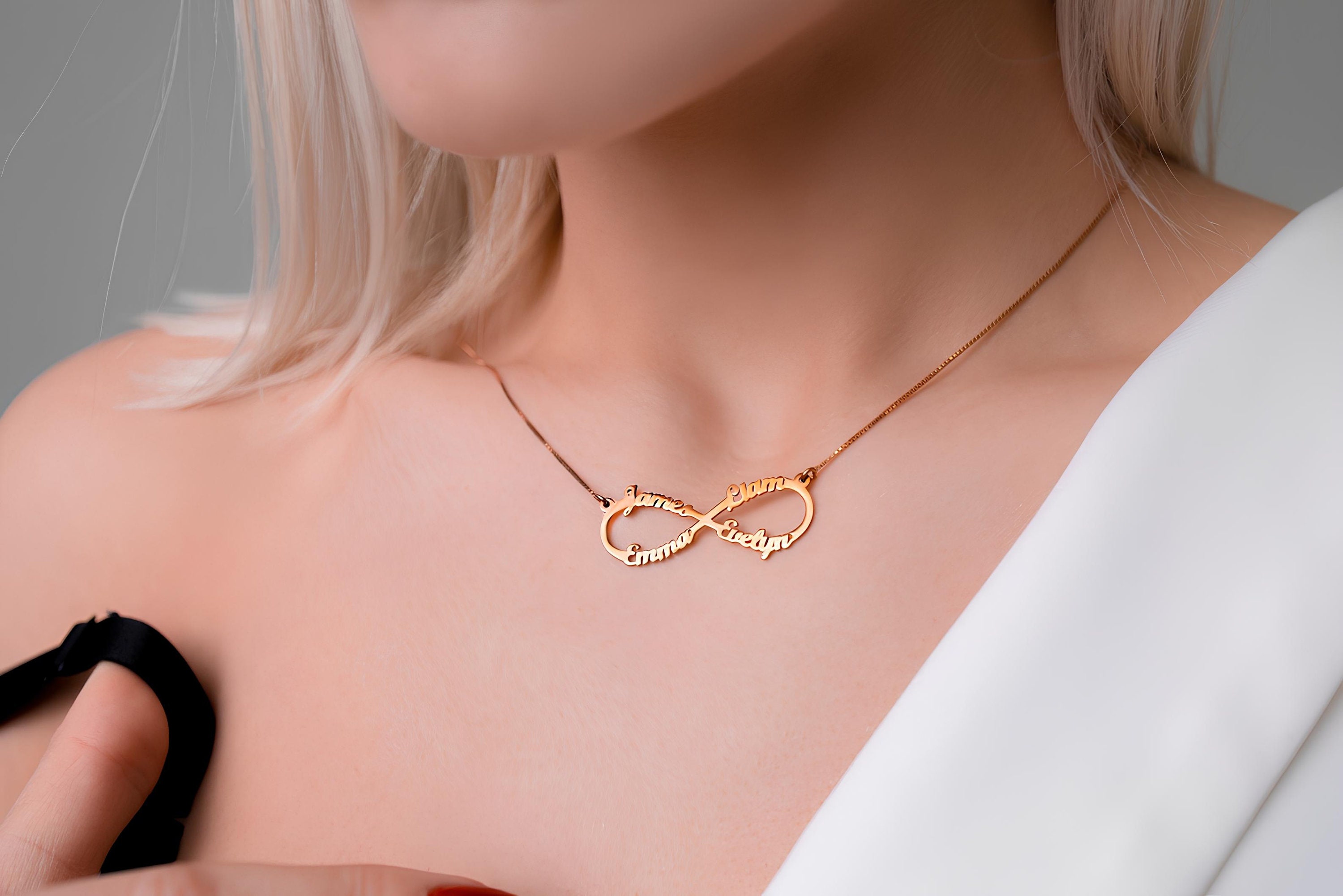 Collana personalizzata Lover Forever ~ Ciondolo Infinito ~ Ciondolo a Cuore ~ Collana in Argento 925 e Oro Vermeil ~ Collana Infinito ~ Regalo per Lei - Italia