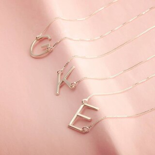 Sideways Collana Con Iniziale Grande Placcata Oro 18K – Ciondolo Monogramma In Acciaio Inossidabile Per Donna