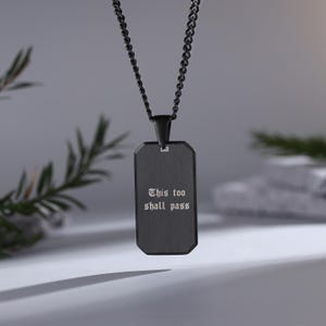 Collar con placa de identificación negra personalizada para hombre: colgante de acero inoxidable grabado con frase inspiradora, regalo personalizado para hombre, collar militar
