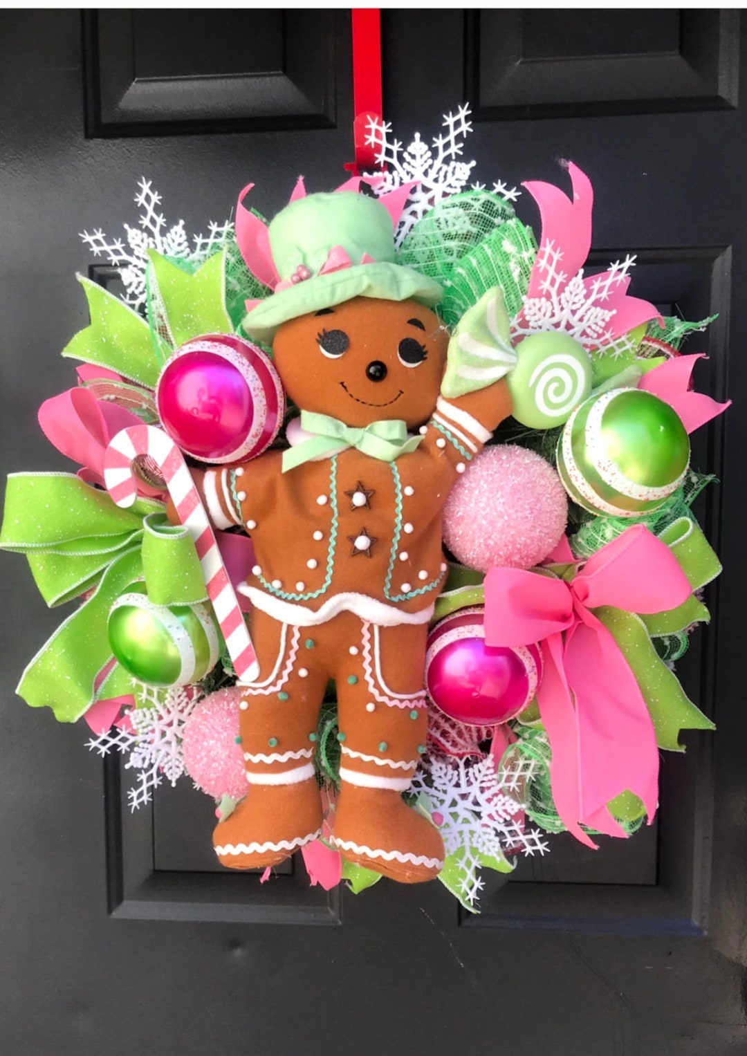 Whimsical Candyland Gingerbread Christmas Wreath – Pink & Green ...