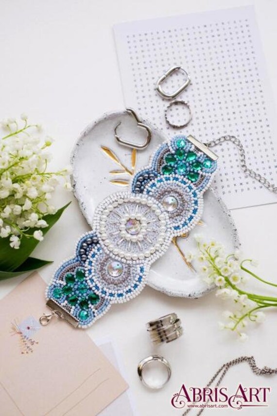 DIY Beaded Bracelet Kit viridian / Bead Embroidery / Jewelry